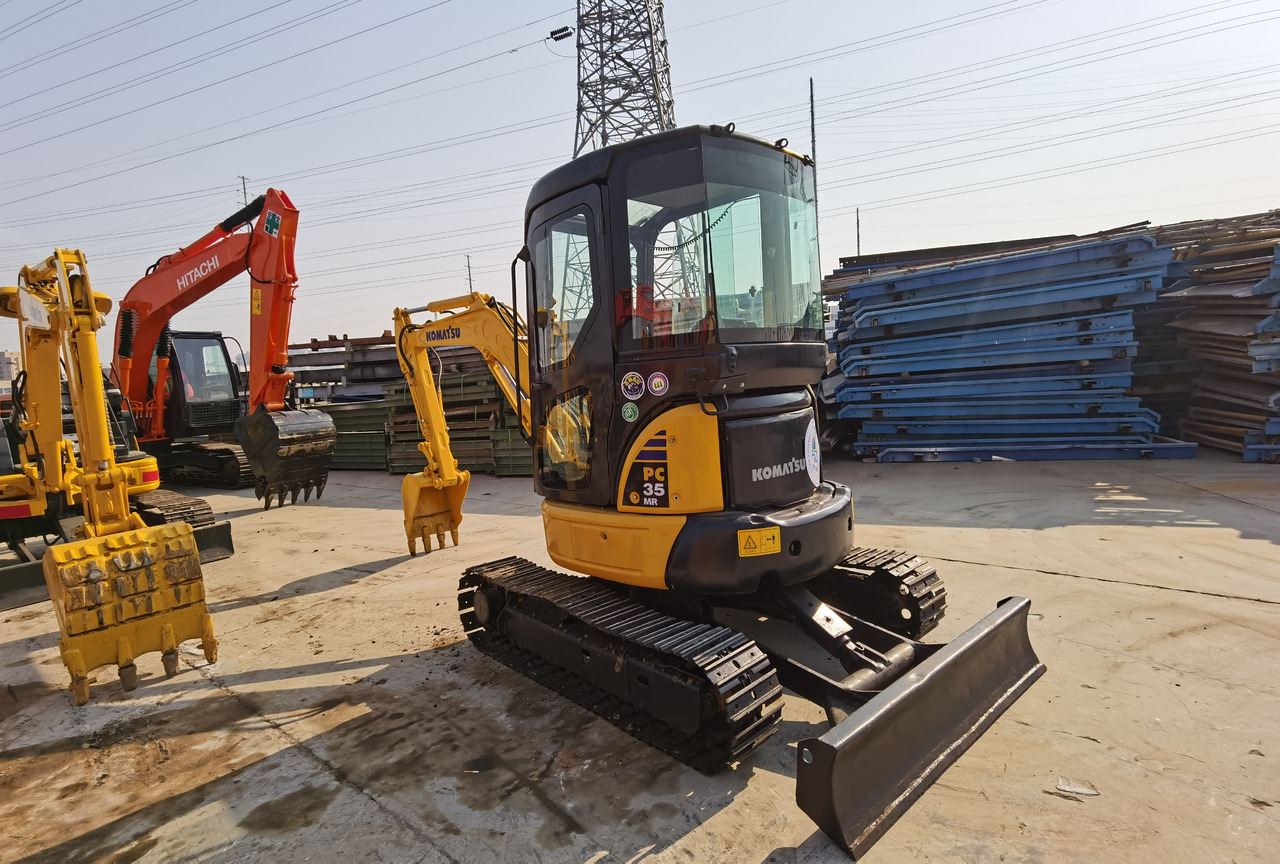 Komatsu PC35MR - Mini pelle: photos 5 Komatsu PC35MR - Mini pelle: photos 5