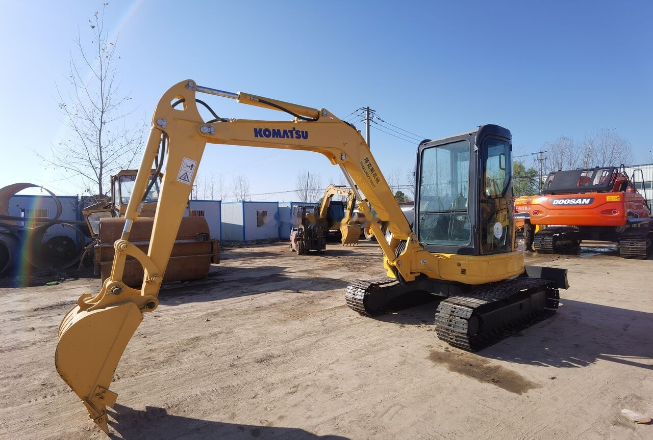 Komatsu PC40 - Mini pelle: photos 5 Komatsu PC40 - Mini pelle: photos 5