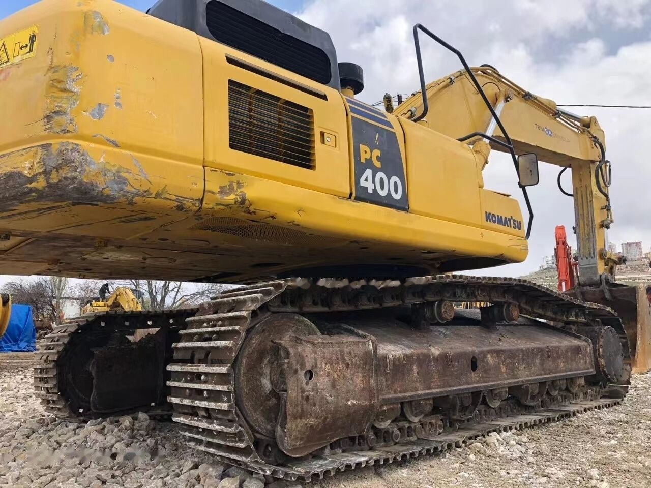 Komatsu PC400-8 - Pelle sur chenille: photos 2 Komatsu PC400-8 - Pelle sur chenille: photos 2