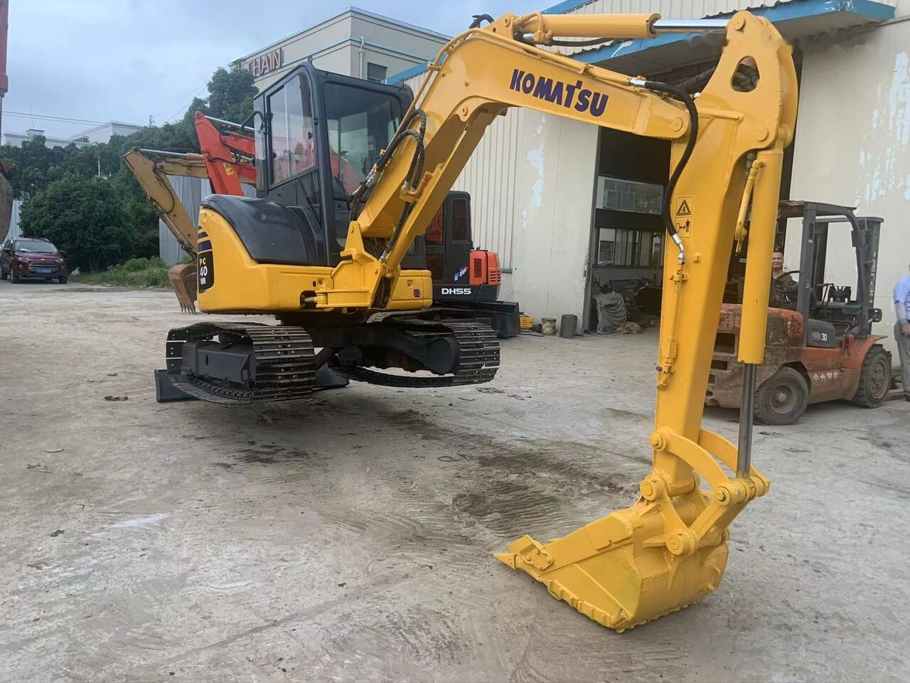 Komatsu PC40MR - Mini pelle: photos 3 Komatsu PC40MR - Mini pelle: photos 3