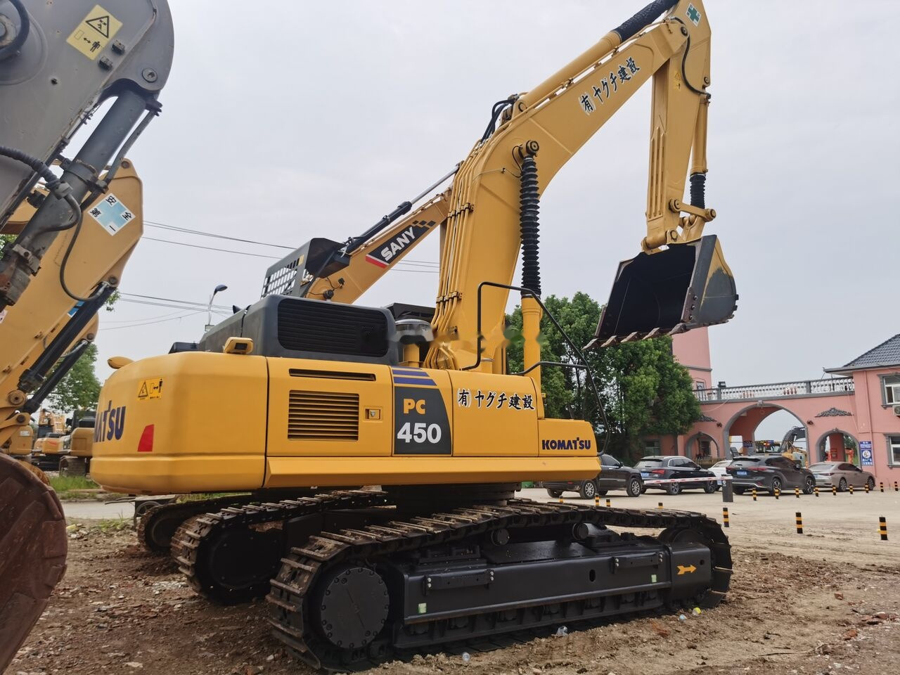 Komatsu PC450-8 - Pelle sur chenille: photos 1 Komatsu PC450-8 - Pelle sur chenille: photos 1