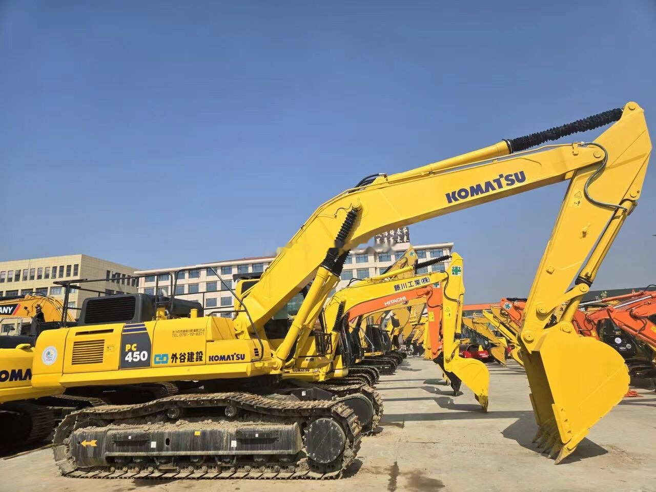Komatsu PC450-8 - Pelle sur chenille: photos 3 Komatsu PC450-8 - Pelle sur chenille: photos 3