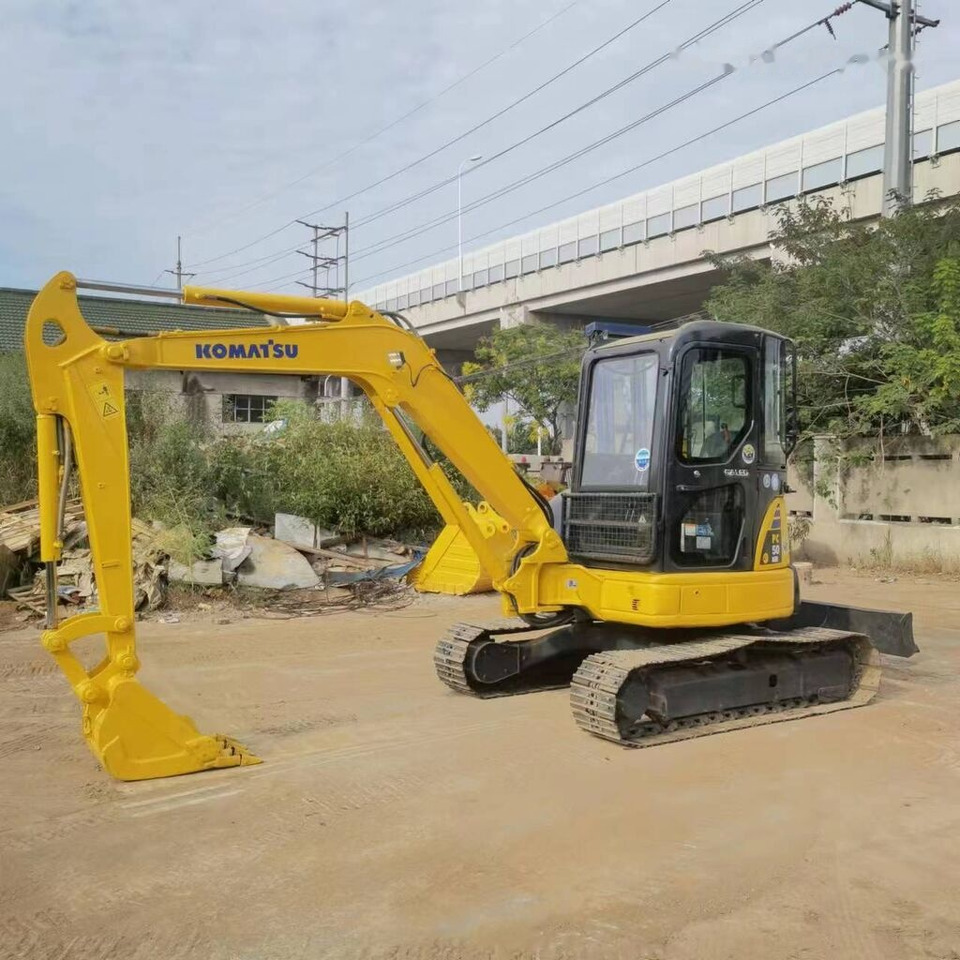 Komatsu PC50MR - Mini pelle: photos 1 Komatsu PC50MR - Mini pelle: photos 1