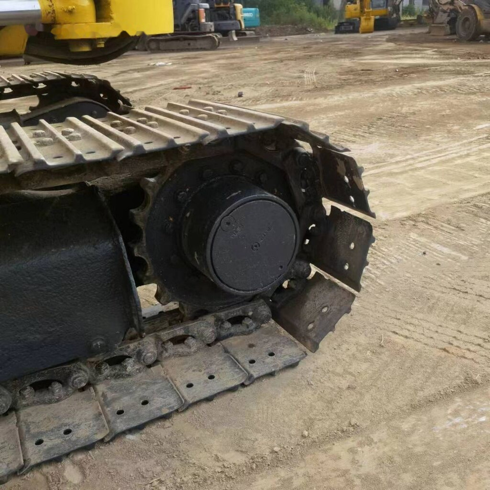 Komatsu PC50MR - Mini pelle: photos 4 Komatsu PC50MR - Mini pelle: photos 4