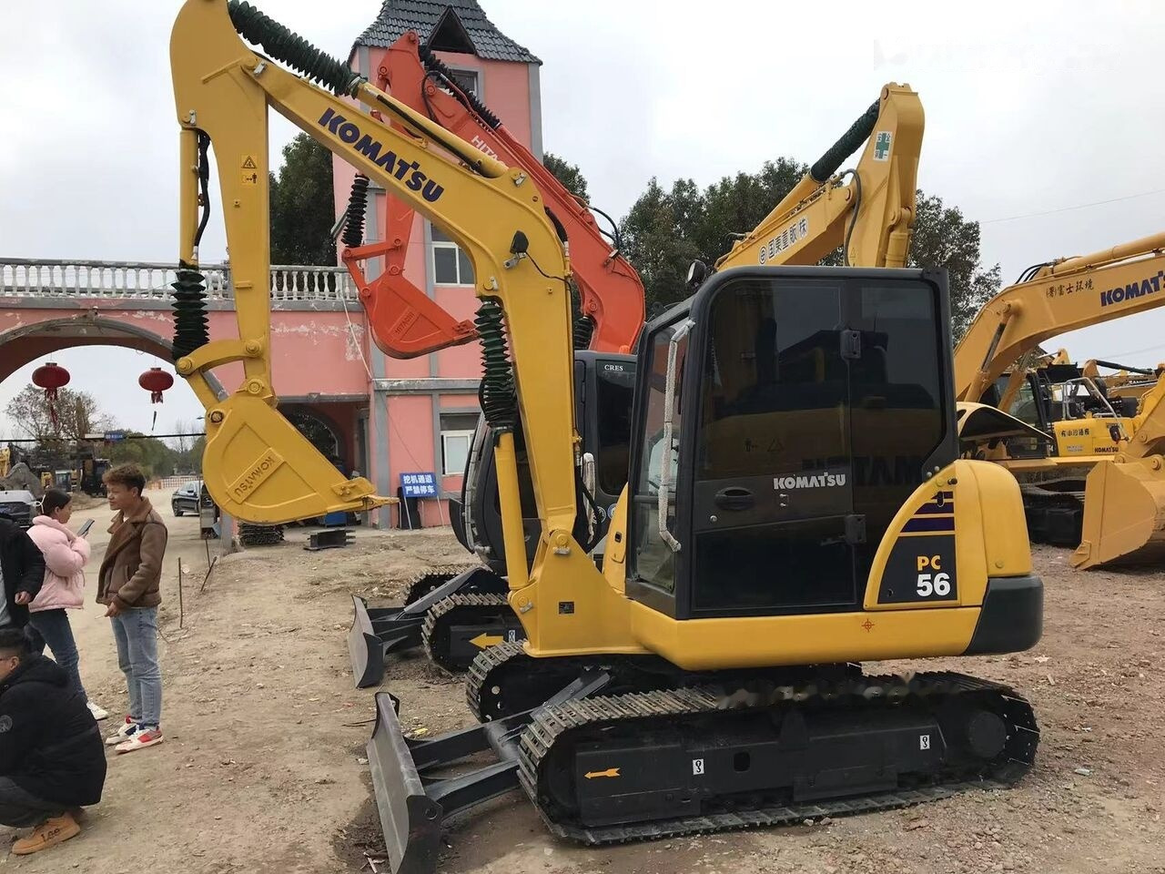 Komatsu PC56 - Mini pelle: photos 5 Komatsu PC56 - Mini pelle: photos 5