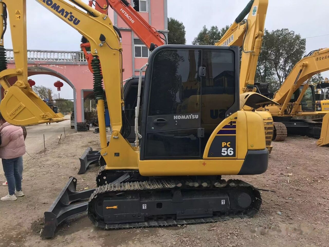 Crédit-bail Komatsu PC56 Komatsu PC56: photos 6 Crédit-bail Komatsu PC56 Komatsu PC56: photos 6