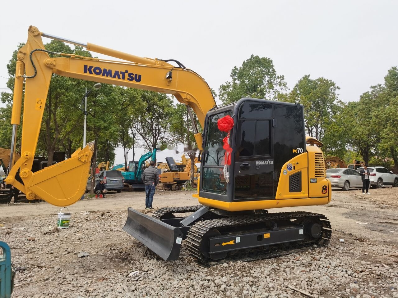 Komatsu PC70-8 - Mini pelle: photos 3 Komatsu PC70-8 - Mini pelle: photos 3