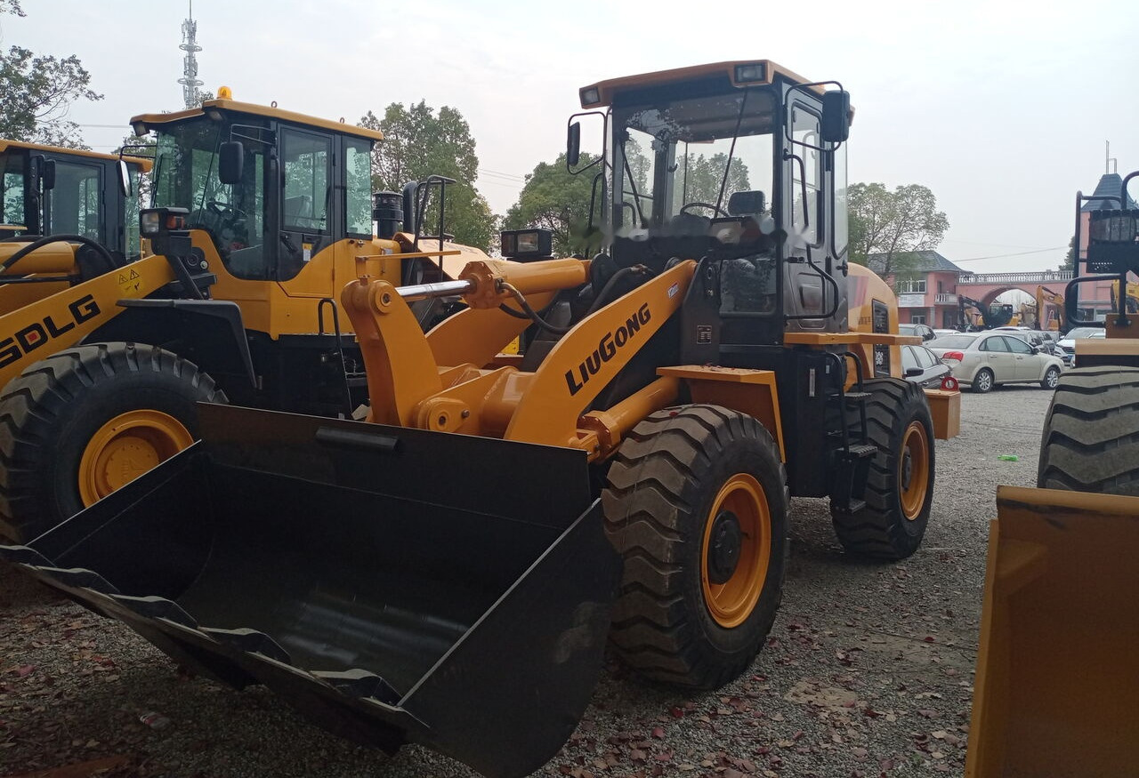 LiuGong CLG835 - Chargeuse sur pneus: photos 1 LiuGong CLG835 - Chargeuse sur pneus: photos 1