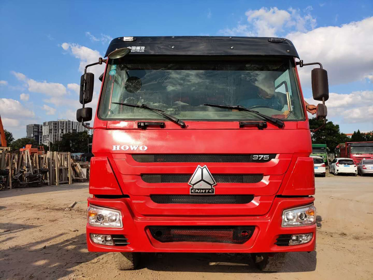 SINOTRUK HOWO 6x4 - Camion benne: photos 2 SINOTRUK HOWO 6x4 - Camion benne: photos 2