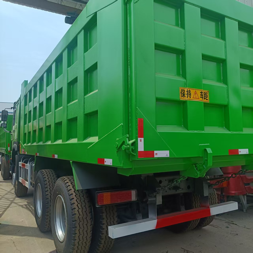 SINOTRUK HOWO 6x4 - Camion benne: photos 3 SINOTRUK HOWO 6x4 - Camion benne: photos 3