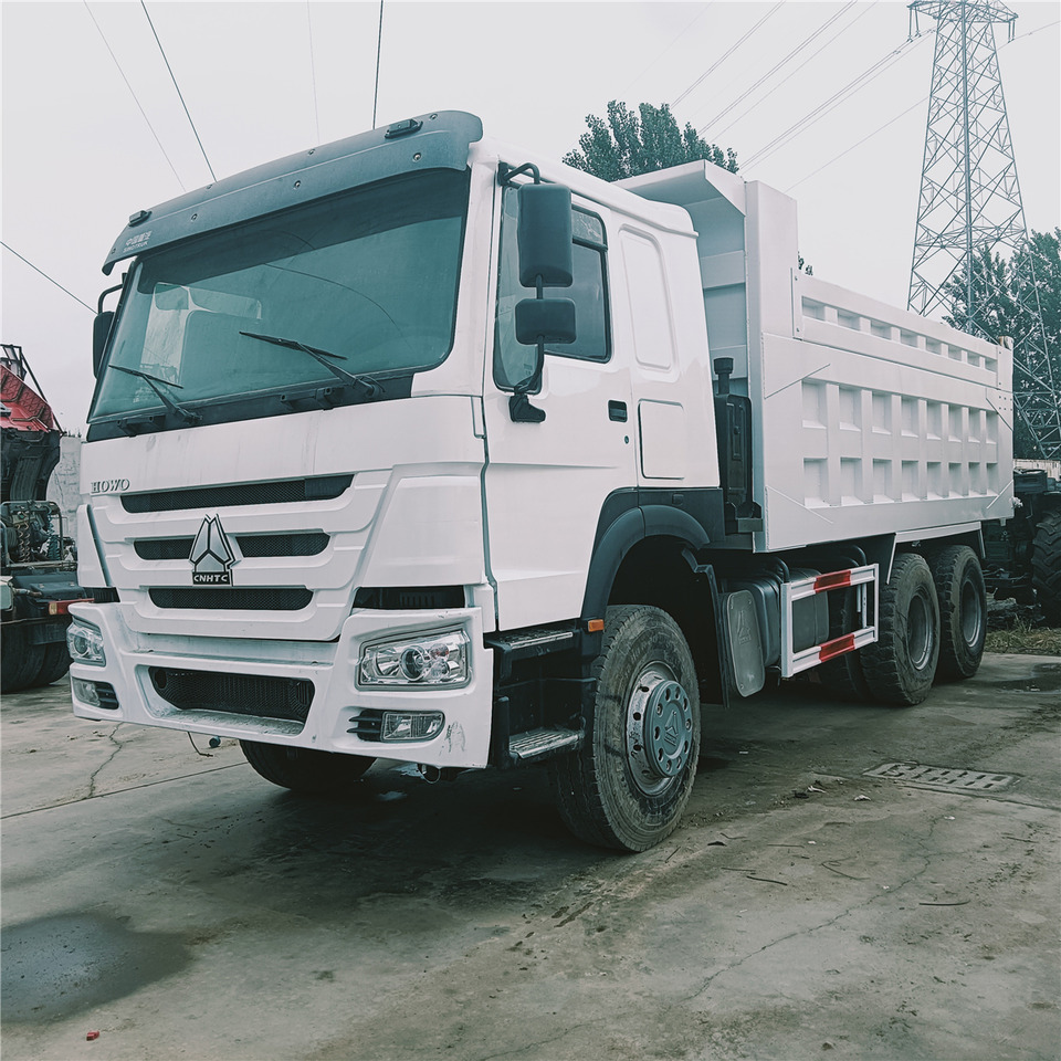 SINOTRUK HOWO 6x4 - Camion benne: photos 1 SINOTRUK HOWO 6x4 - Camion benne: photos 1