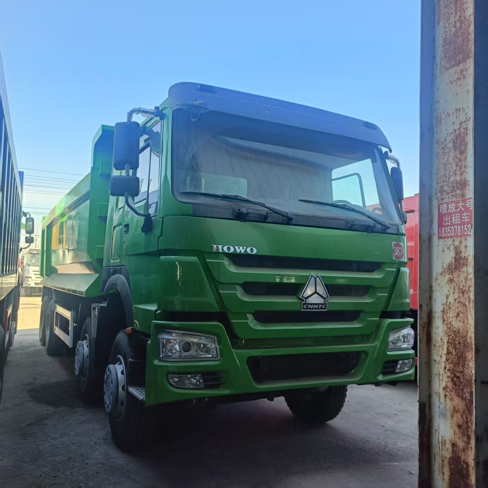 SINOTRUK HOWO - Camion fourgon: photos 2 SINOTRUK HOWO - Camion fourgon: photos 2