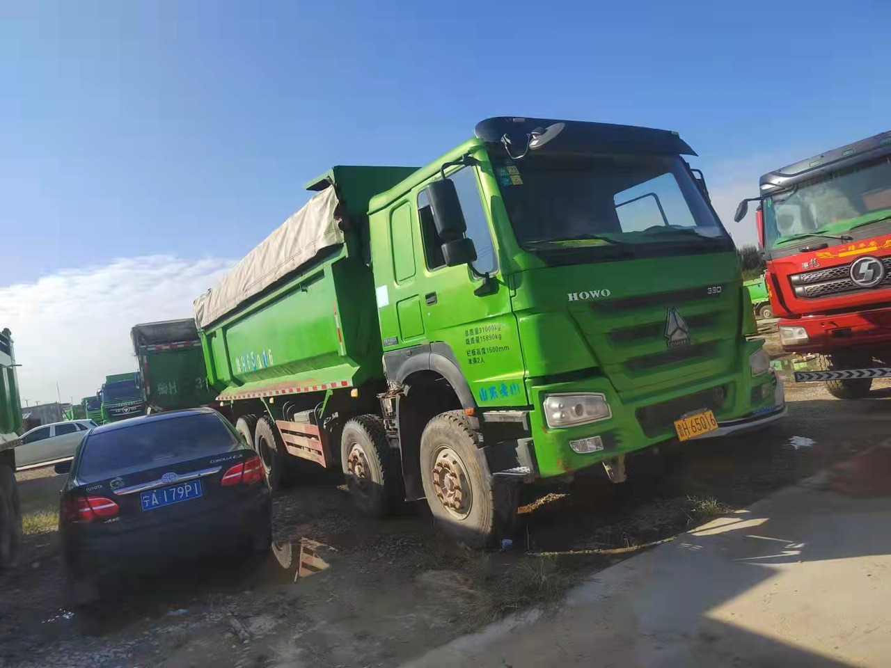 SINOTRUK HOWO - Camion fourgon: photos 5 SINOTRUK HOWO - Camion fourgon: photos 5