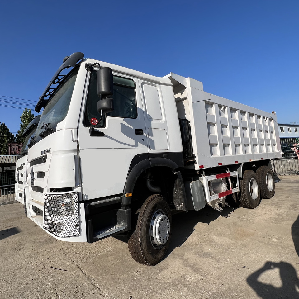 SINOTRUK HOWO - Camion benne: photos 4 SINOTRUK HOWO - Camion benne: photos 4