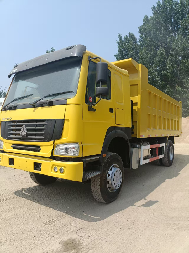 SINOTRUK Howo 4*2 - Camion benne: photos 5 SINOTRUK Howo 4*2 - Camion benne: photos 5