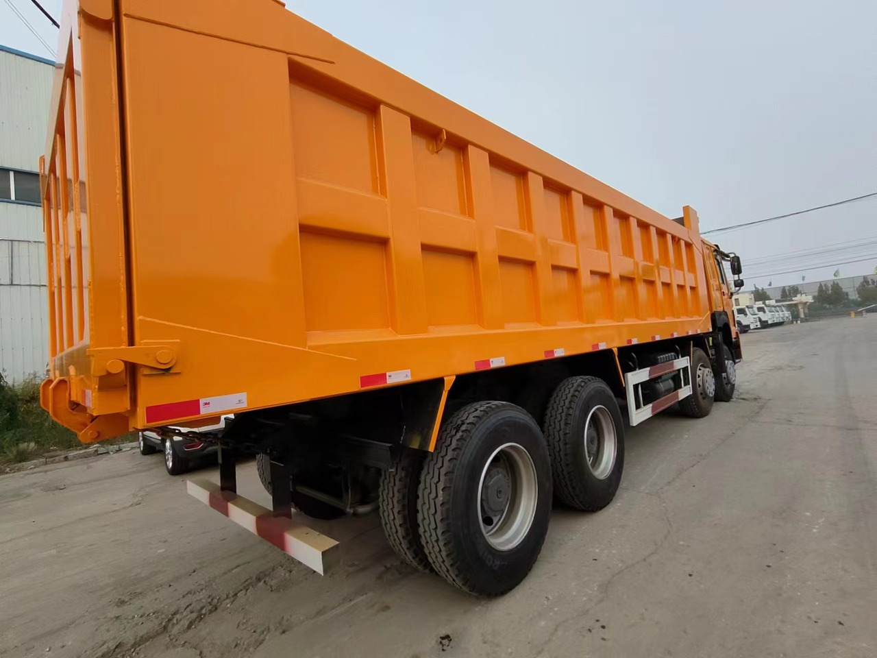 SINOTRUK Howo - Camion benne: photos 4 SINOTRUK Howo - Camion benne: photos 4