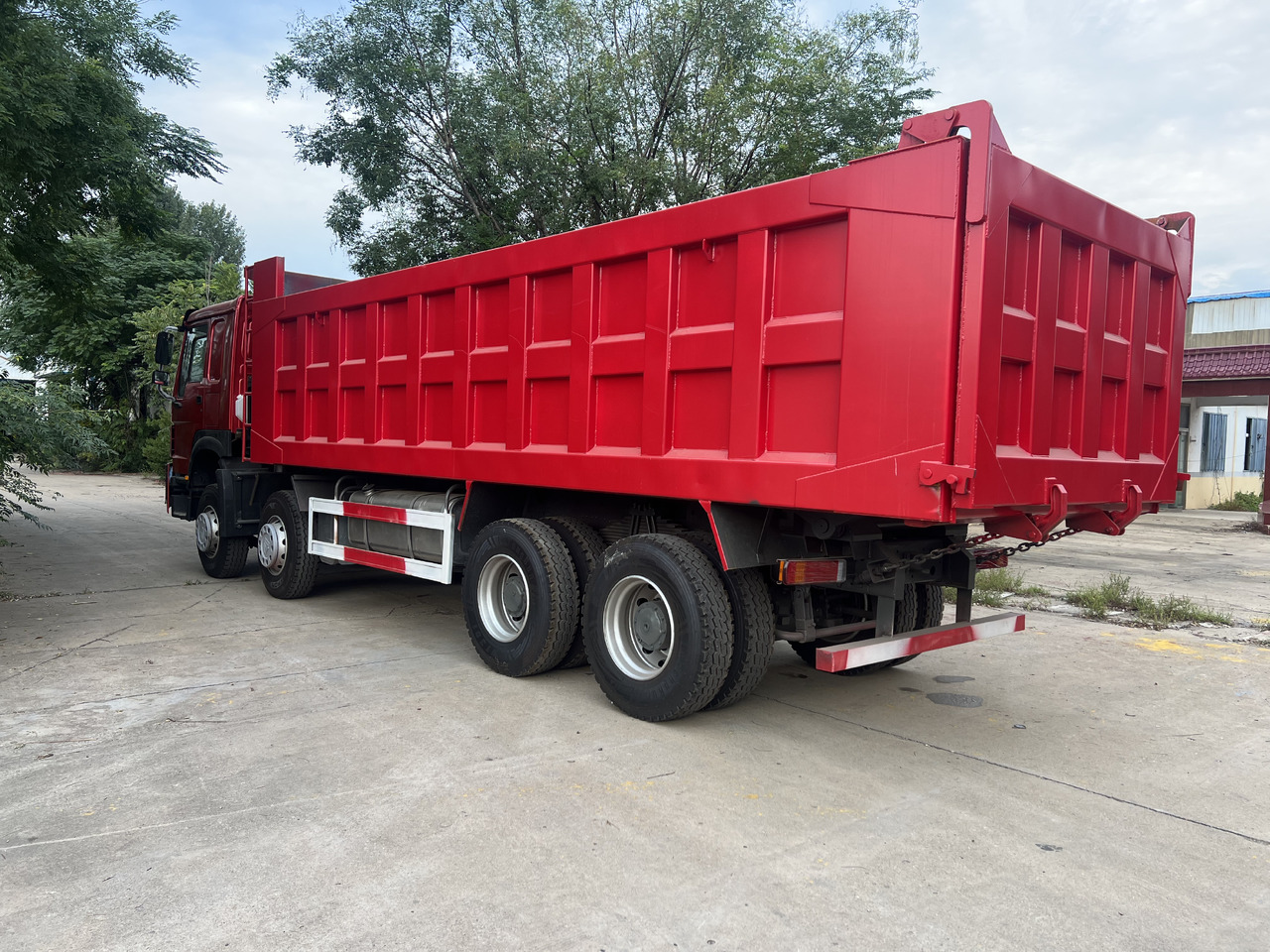 SINOTRUK Howo - Camion benne: photos 1 SINOTRUK Howo - Camion benne: photos 1
