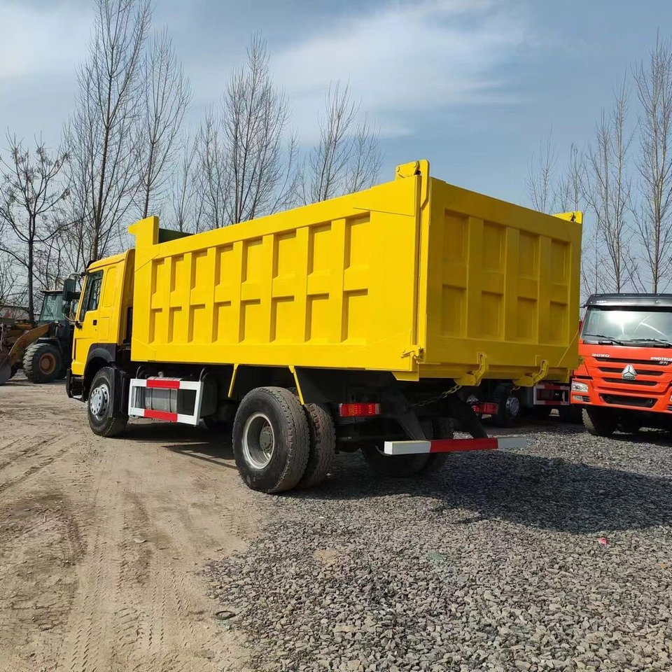 Sinotruk Howo - Camion benne: photos 4 Sinotruk Howo - Camion benne: photos 4