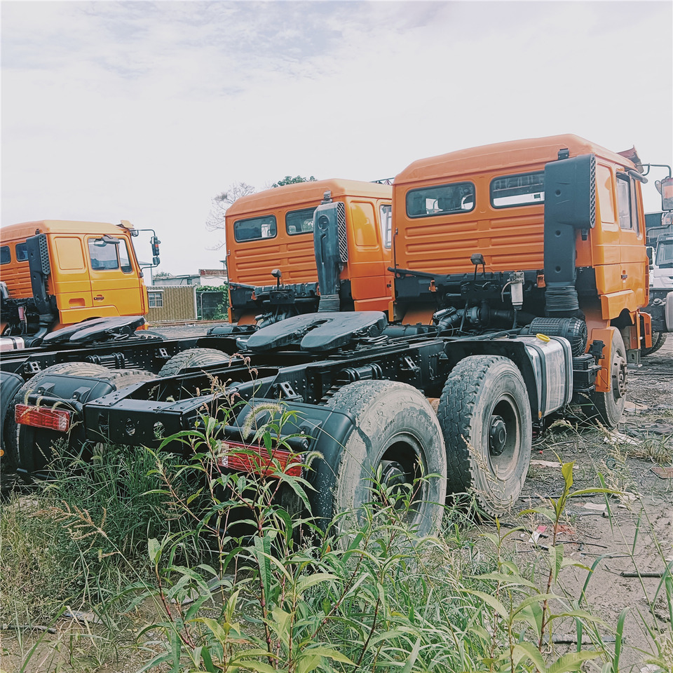 SHACMAN F3000 trailer head - Tracteur routier: photos 3 SHACMAN F3000 trailer head - Tracteur routier: photos 3