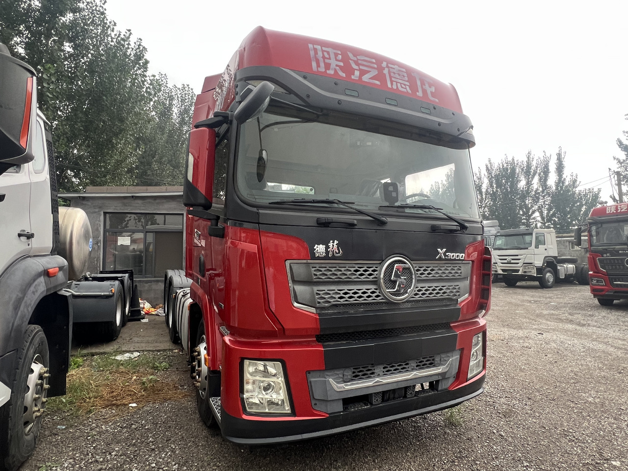 SHACMAN X3000 - Tracteur routier: photos 4 SHACMAN X3000 - Tracteur routier: photos 4