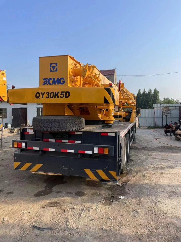 XCMG QY30K - Grue mobile: photos 2 XCMG QY30K - Grue mobile: photos 2