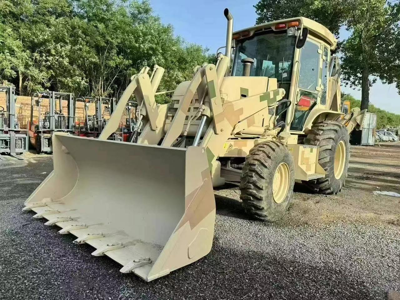 XCMG XT870K - Tractopelle: photos 1 XCMG XT870K - Tractopelle: photos 1