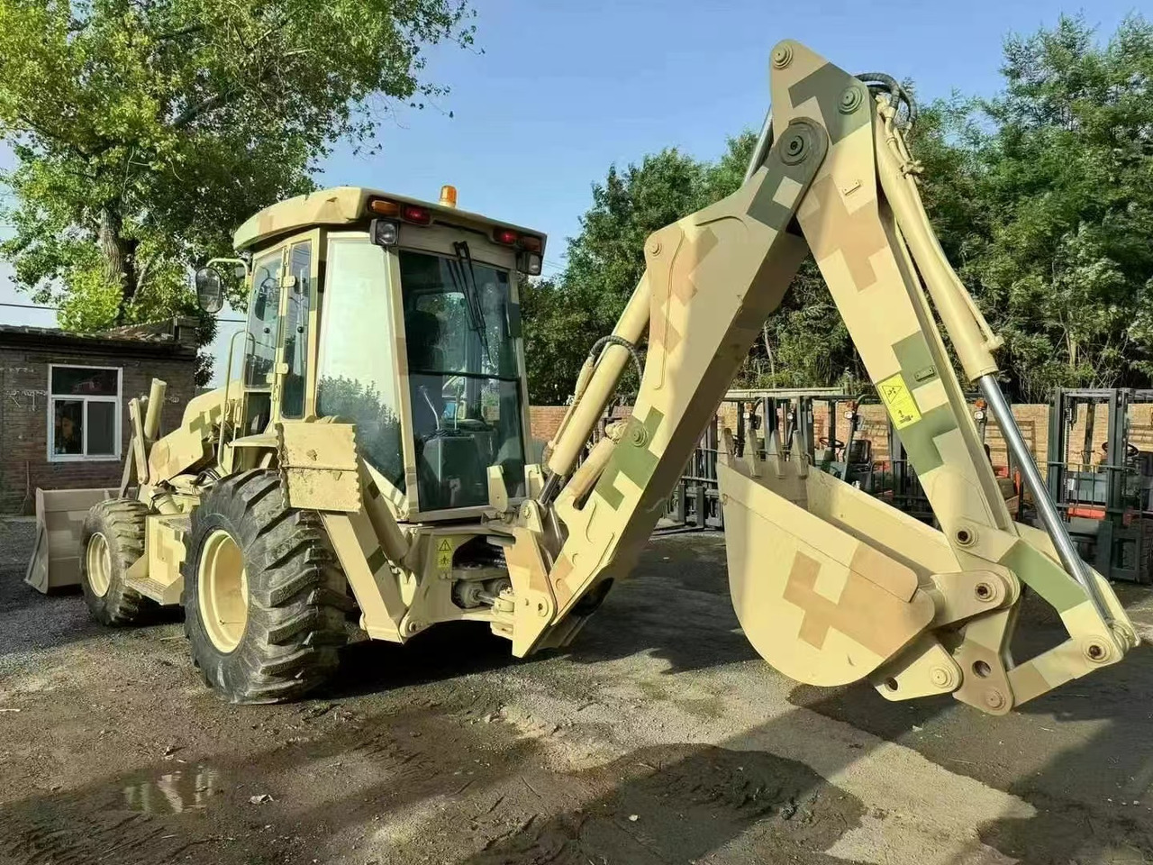 XCMG XT870K - Tractopelle: photos 3 XCMG XT870K - Tractopelle: photos 3