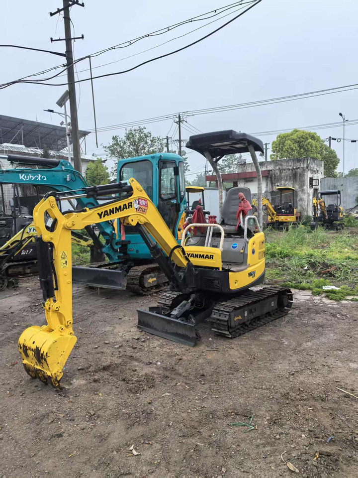 YANMAR Vio17 - Mini pelle: photos 1 YANMAR Vio17 - Mini pelle: photos 1
