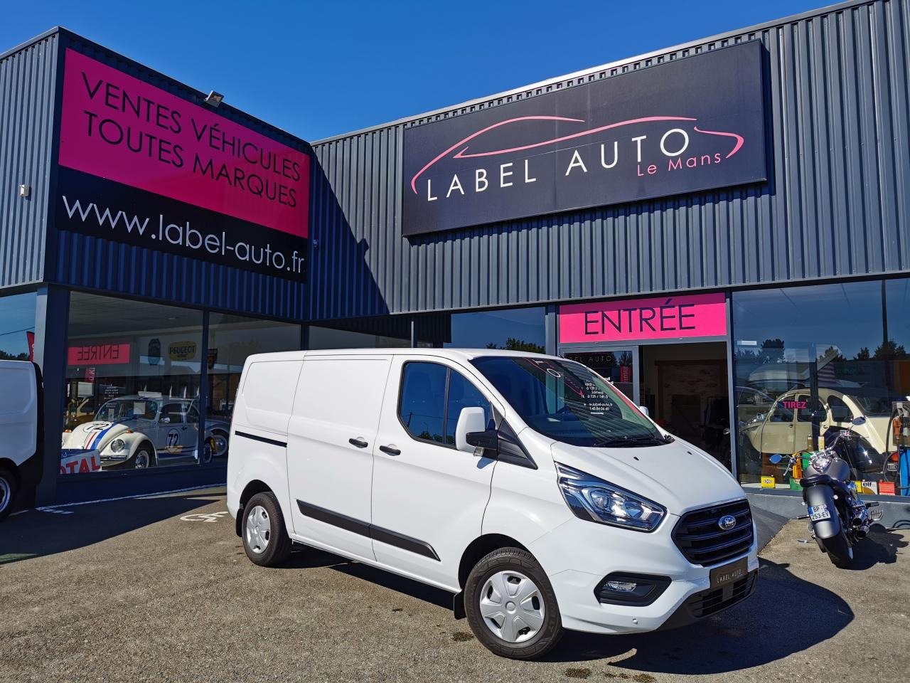 34 Transit Custom 2.0 TDCi - 130 - BVA S&S TRANSIT CUSTOM FOURGON Fourgon 300 L1H1 Trend Business P - Fourgon utilitaire: photos 1 34 Transit Custom 2.0 TDCi - 130 - BVA S&S TRANSIT CUSTOM FOURGON Fourgon 300 L1H1 Trend Business P - Fourgon utilitaire: photos 1