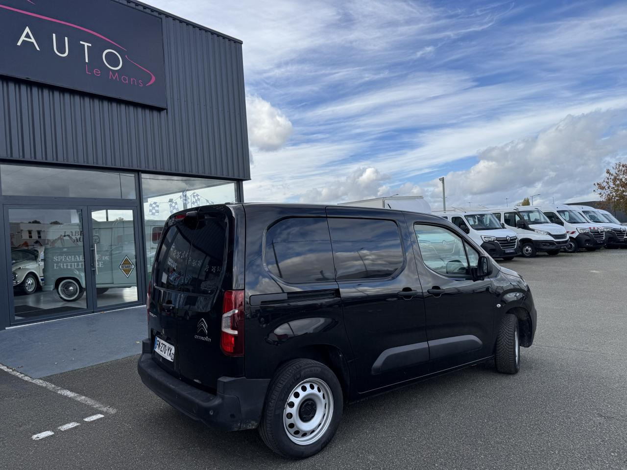CITROEN Berlingo 1.5 BlueHDi S&S - 130 - BV EAT8 III FOURGON Fourgon M Driver 650 kg PHASE 1 - Fourgon utilitaire: photos 5 CITROEN Berlingo 1.5 BlueHDi S&S - 130 - BV EAT8 III FOURGON Fourgon M Driver 650 kg PHASE 1 - Fourgon utilitaire: photos 5