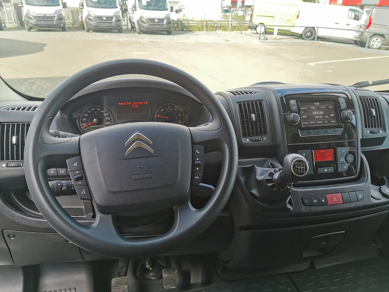 Citroen Jumper 35 L3H2 2.2 BLUEHDI 140 S&S CLUB - Fourgon utilitaire: photos 4 Citroen Jumper 35 L3H2 2.2 BLUEHDI 140 S&S CLUB - Fourgon utilitaire: photos 4