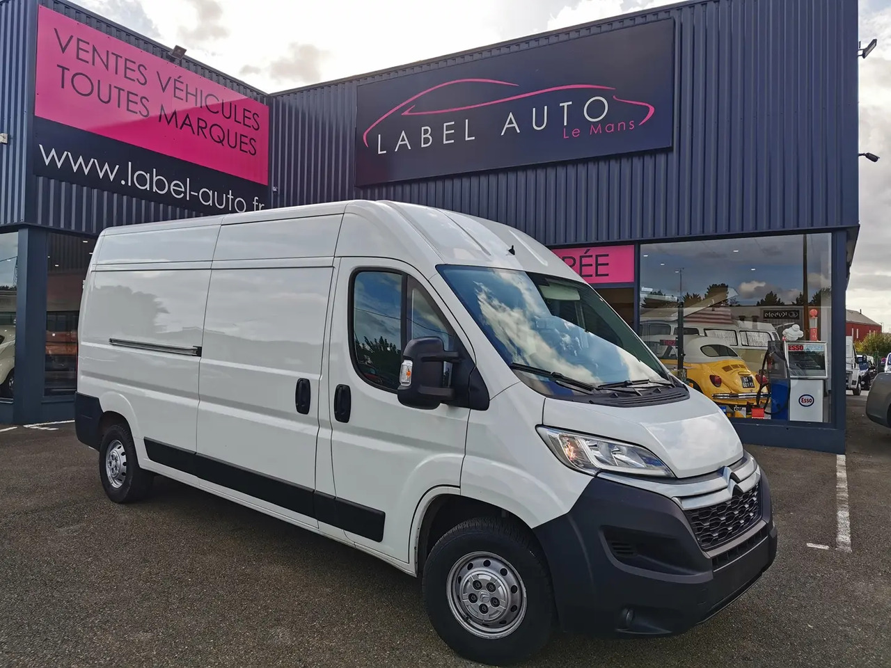 Citroen Jumper 35 L3H2 2.2 BLUEHDI 140 S&S CLUB - Fourgon utilitaire: photos 1 Citroen Jumper 35 L3H2 2.2 BLUEHDI 140 S&S CLUB - Fourgon utilitaire: photos 1