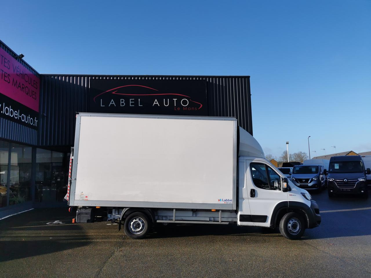 Fourgon FIAT DUCATO 3T5 CAISSE + HAYON 2.3 MJT 140CH PRO LOUNGE: photos 9