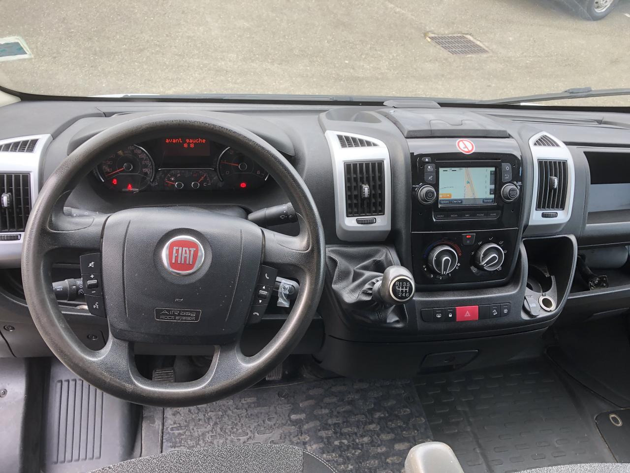 FIAT DUCATO 3T5 MAXI BENNE + COFFRE 2.3 JTD 130 CH PACK PRO NAV - Véhicule utilitaire benne: photos 4 FIAT DUCATO 3T5 MAXI BENNE + COFFRE 2.3 JTD 130 CH PACK PRO NAV - Véhicule utilitaire benne: photos 4