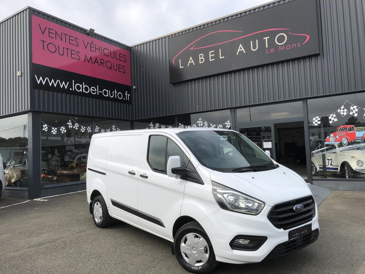 FORD TRANSIT CUSTOM FOURGON 130CH 300 L1H1 Trend Business - Fourgon utilitaire: photos 1 FORD TRANSIT CUSTOM FOURGON 130CH 300 L1H1 Trend Business - Fourgon utilitaire: photos 1