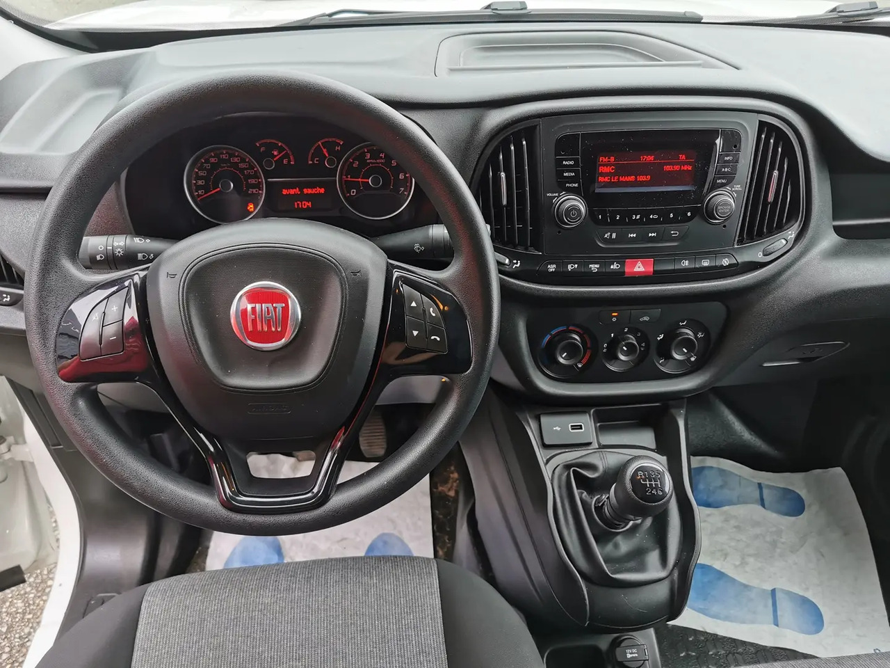 Fiat Doblo Cargo 1.3 MULTIJET 95CH PACK PRO NAV E6D - Fourgonnette: photos 4 Fiat Doblo Cargo 1.3 MULTIJET 95CH PACK PRO NAV E6D - Fourgonnette: photos 4