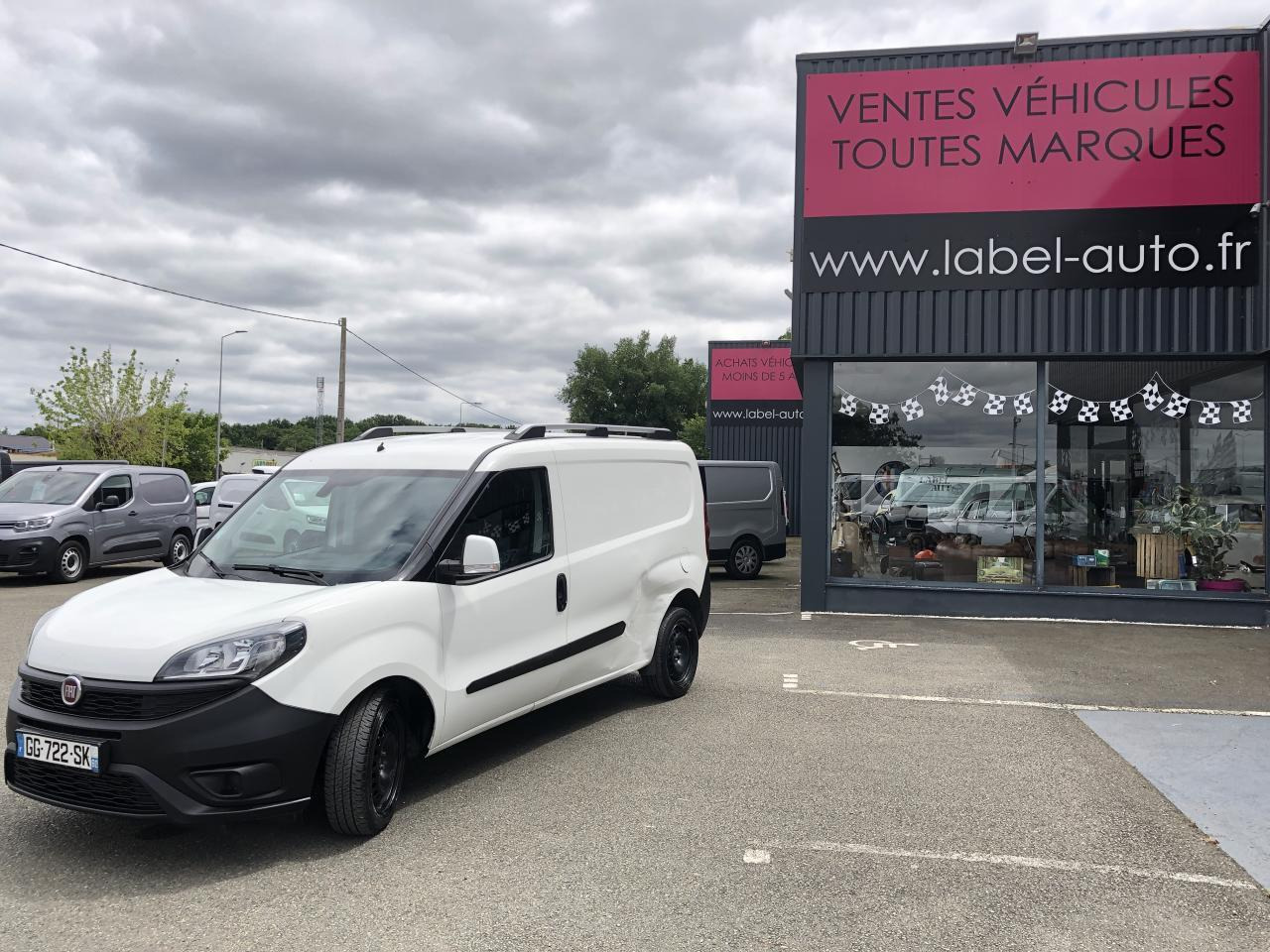 Fiat Doblo Cargo MAXI 1.6 MULTIJET 105CH 1005KG BUSINESS - Fourgon utilitaire: photos 5 Fiat Doblo Cargo MAXI 1.6 MULTIJET 105CH 1005KG BUSINESS - Fourgon utilitaire: photos 5