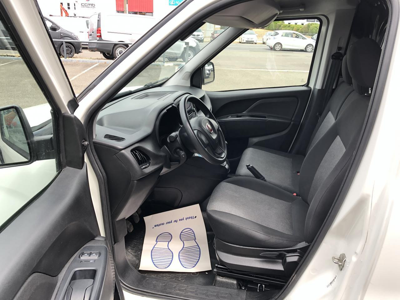 Fiat Doblo Cargo MAXI 1.6 MULTIJET 105CH 1005KG BUSINESS - Fourgon utilitaire: photos 4 Fiat Doblo Cargo MAXI 1.6 MULTIJET 105CH 1005KG BUSINESS - Fourgon utilitaire: photos 4