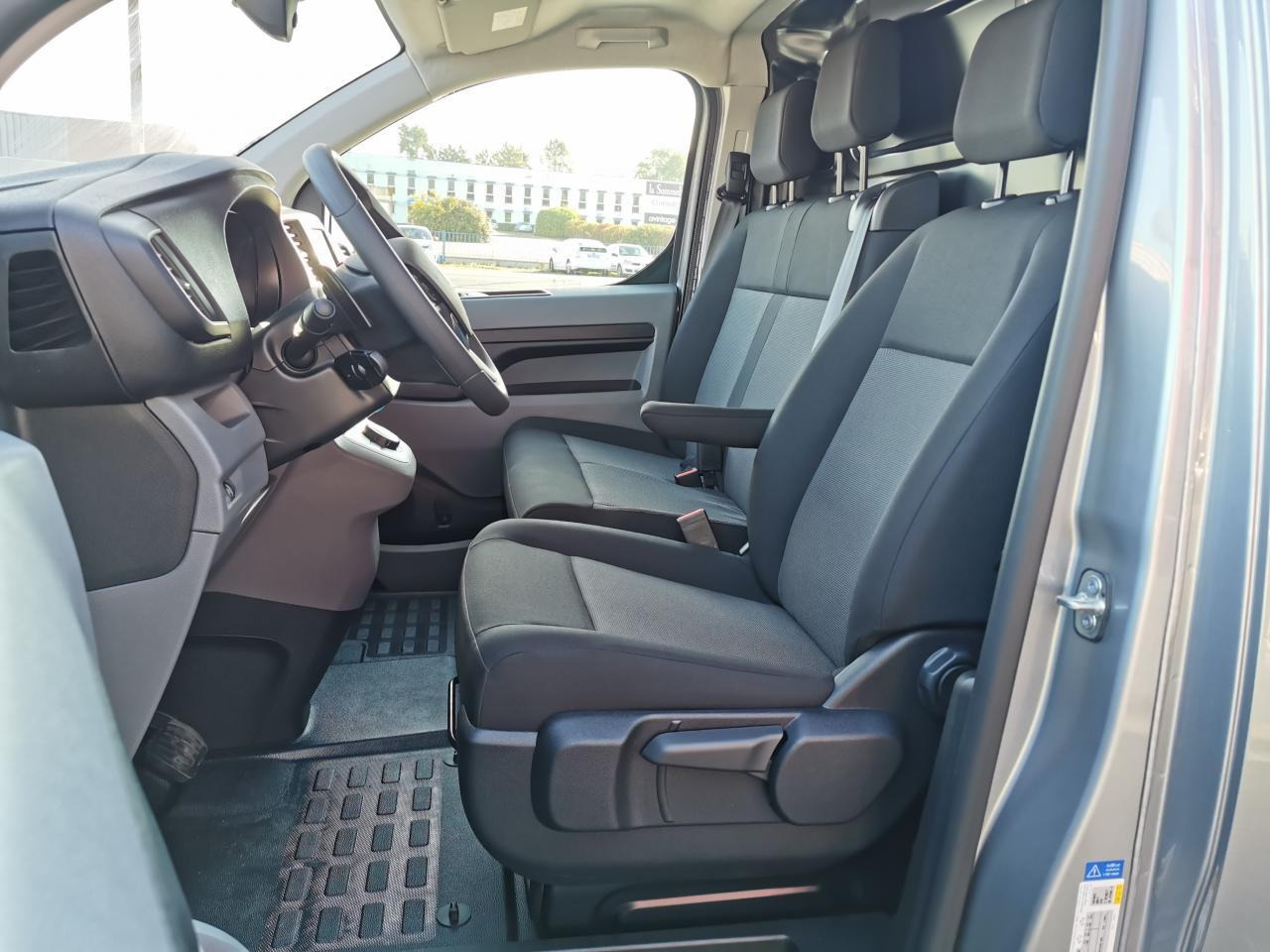 Fiat Scudo XL 2.0 BlueHDi - 145 III 2022 FOURGON Fourgon XL PHASE 1 - Fourgon utilitaire: photos 5 Fiat Scudo XL 2.0 BlueHDi - 145 III 2022 FOURGON Fourgon XL PHASE 1 - Fourgon utilitaire: photos 5
