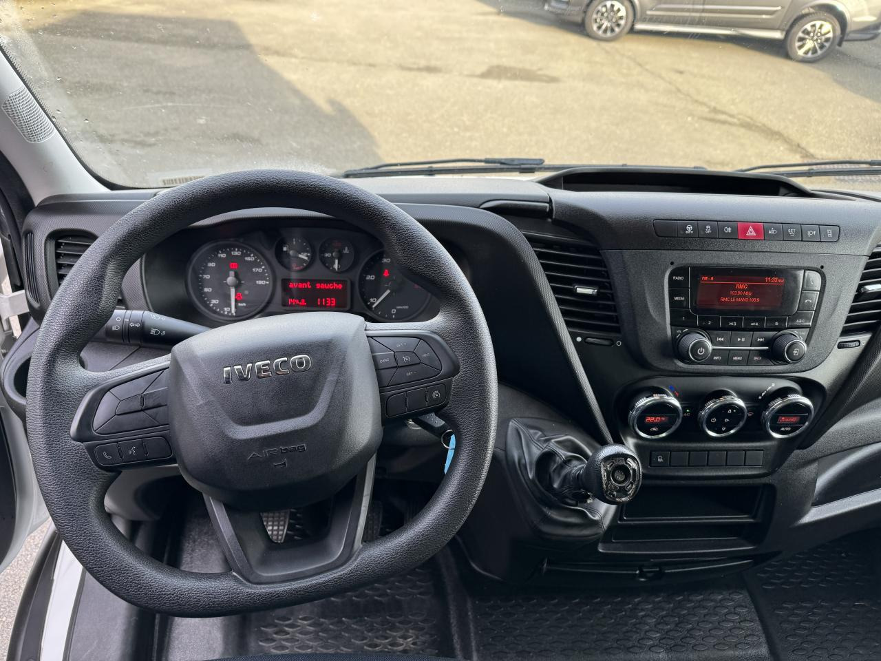 IVECO Daily 35C16 CAISSE HAYON 20M3 RJ 3.0L 160CH - Fourgon: photos 4 IVECO Daily 35C16 CAISSE HAYON 20M3 RJ 3.0L 160CH - Fourgon: photos 4