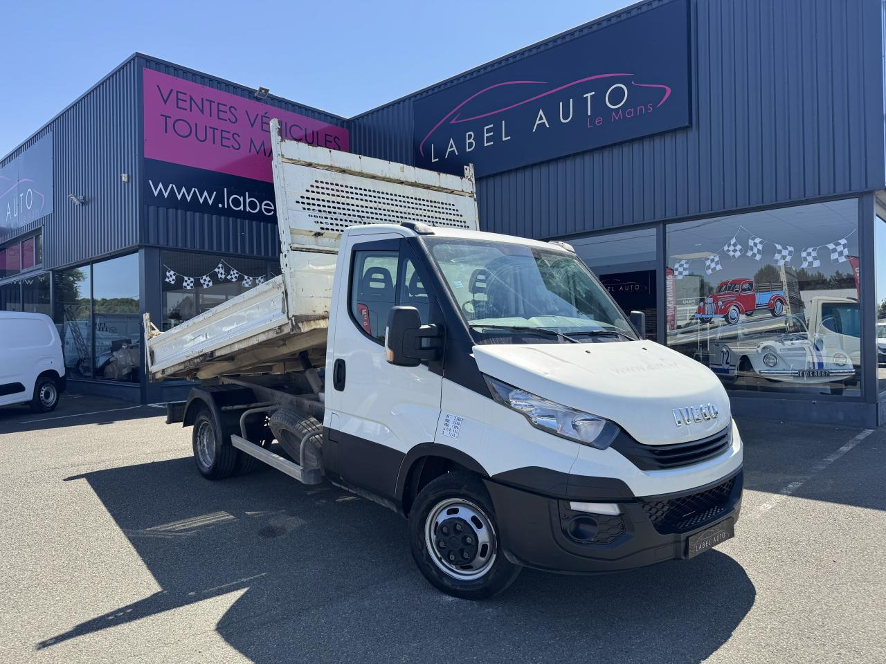 Iveco Daily IVECO 35 C 12 BENNE RJ 2.3 120 CH - Véhicule utilitaire benne: photos 2 Iveco Daily IVECO 35 C 12 BENNE RJ 2.3 120 CH - Véhicule utilitaire benne: photos 2