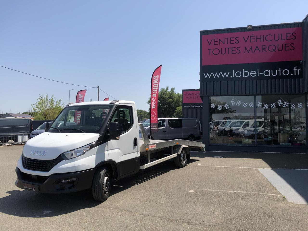 Iveco Daily IVECO PORTE VOITURE DEPANNEUSE 35 S 16 3L0 160 CH EMPATTEMENT 4100 PLATEAU FIX ALU EQUIP M - Camion porte-voitures: photos 5 Iveco Daily IVECO PORTE VOITURE DEPANNEUSE 35 S 16 3L0 160 CH EMPATTEMENT 4100 PLATEAU FIX ALU EQUIP M - Camion porte-voitures: photos 5