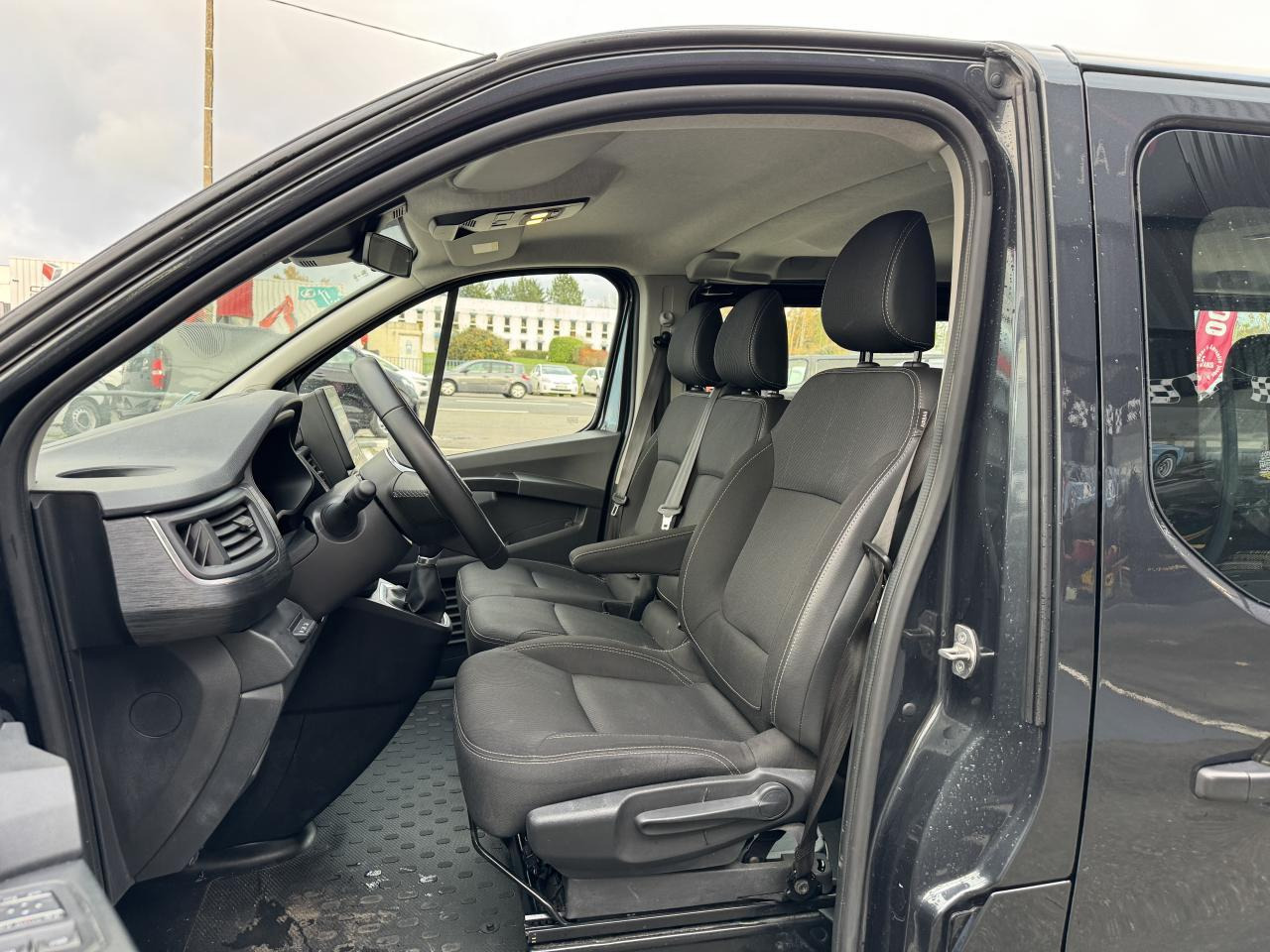 Nissan Primastar Avantour N-Connecta 3.0t L2H1 2.0 dCi - 150 - S/S II 2021 COMBI Combi L2H1 PHASE 2 - Minibus, Transport de personnes: photos 5 Nissan Primastar Avantour N-Connecta 3.0t L2H1 2.0 dCi - 150 - S/S II 2021 COMBI Combi L2H1 PHASE 2 - Minibus, Transport de personnes: photos 5