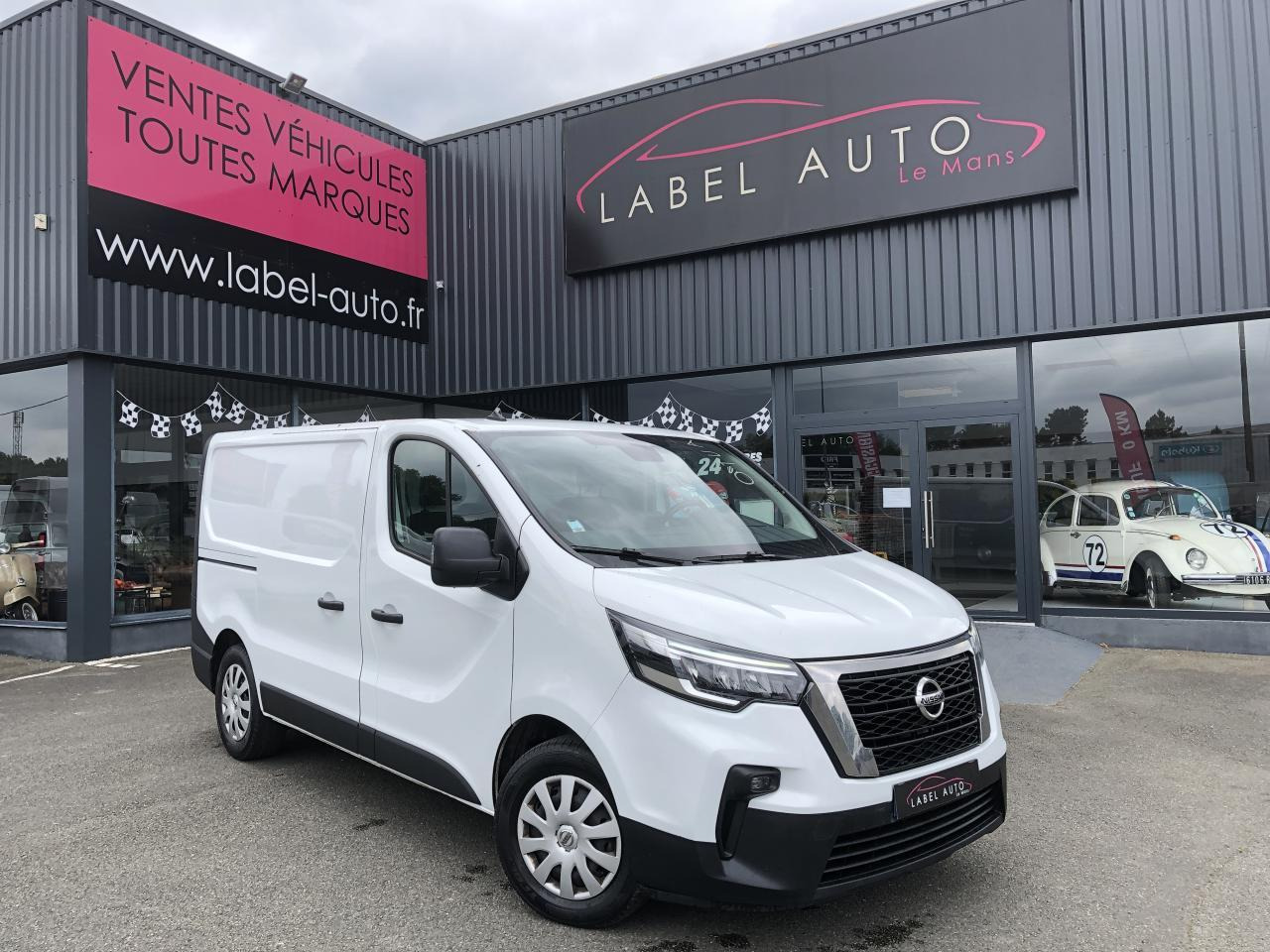 Nissan Primastar L1H1 2T8 2.0 DCI 150CH N-CONNECTA DCT GPS KIT BOIS - Fourgon utilitaire: photos 1 Nissan Primastar L1H1 2T8 2.0 DCI 150CH N-CONNECTA DCT GPS KIT BOIS - Fourgon utilitaire: photos 1