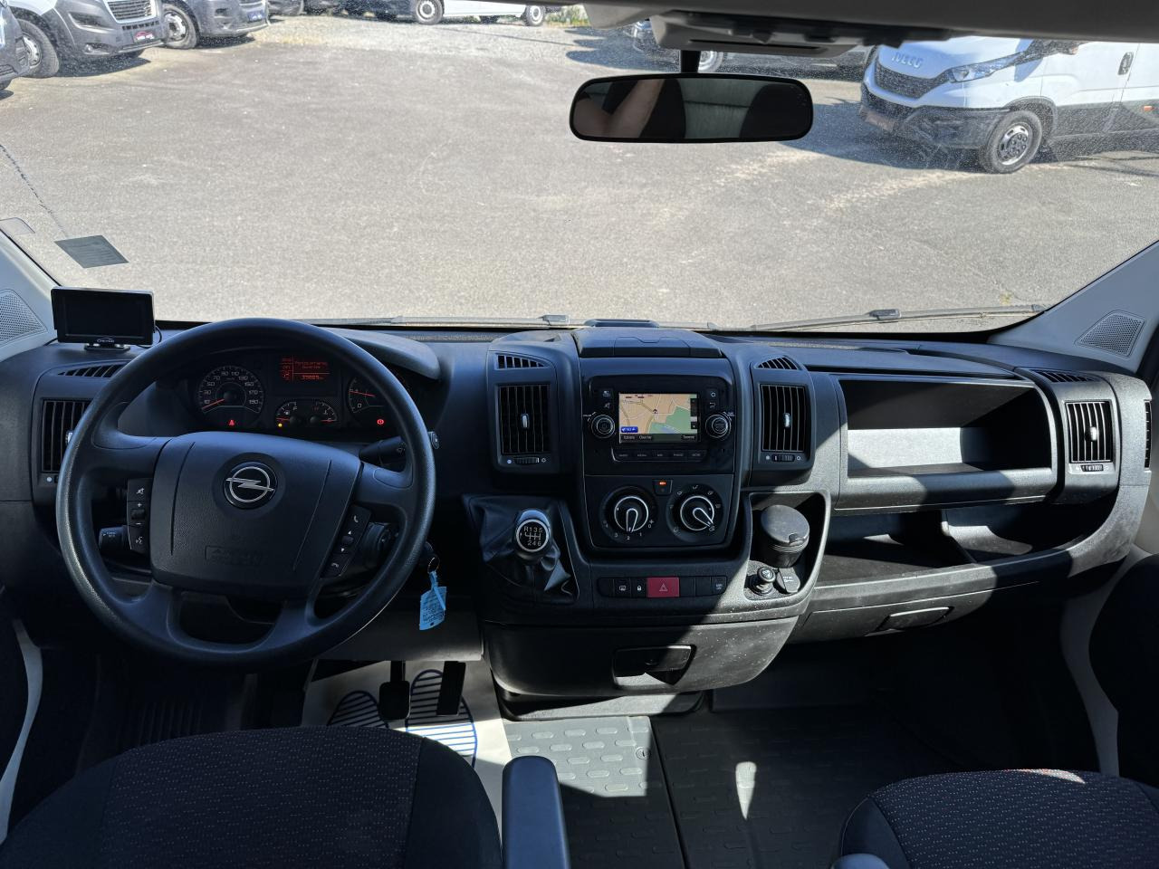 OPEL MOVANO 3T5 BENNE + COFFRE DOUBLE CABINE 6PL 2.2 HDI 165CH - Véhicule utilitaire benne, Utilitaire double cabine: photos 2 OPEL MOVANO 3T5 BENNE + COFFRE DOUBLE CABINE 6PL 2.2 HDI 165CH - Véhicule utilitaire benne, Utilitaire double cabine: photos 2