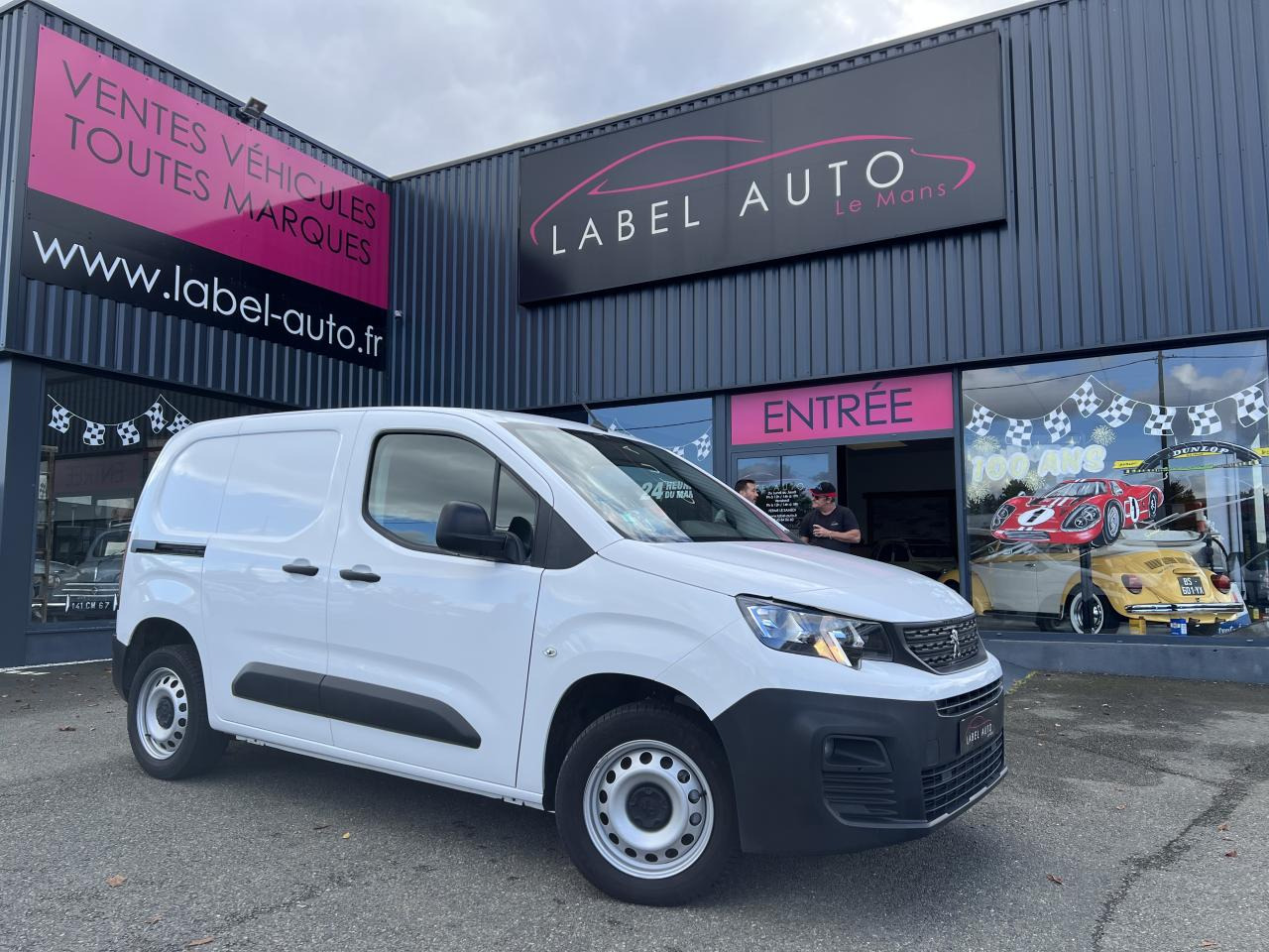 PEUGEOT PARTNER M 650KG 1.5 HDI 100CH ASPHALT 3 PLACES - Fourgon utilitaire: photos 1 PEUGEOT PARTNER M 650KG 1.5 HDI 100CH ASPHALT 3 PLACES - Fourgon utilitaire: photos 1