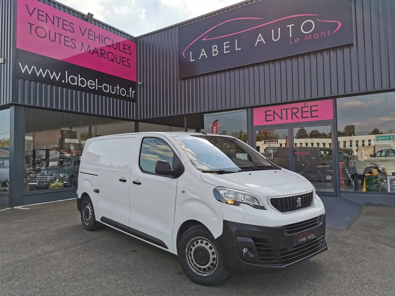 Peugeot Expert LONG 2.0 BLUEHDI 180CH S&S ASPHALT EAT8 - Fourgon utilitaire: photos 1 Peugeot Expert LONG 2.0 BLUEHDI 180CH S&S ASPHALT EAT8 - Fourgon utilitaire: photos 1