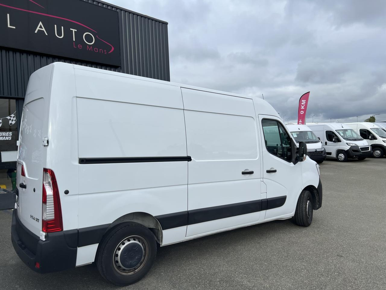 Fourgon utilitaire RENAULT MASTER 3T3 L2H2 2.3 DCI 135CH GRAND CONFORT: photos 6 Fourgon utilitaire RENAULT MASTER 3T3 L2H2 2.3 DCI 135CH GRAND CONFORT: photos 6