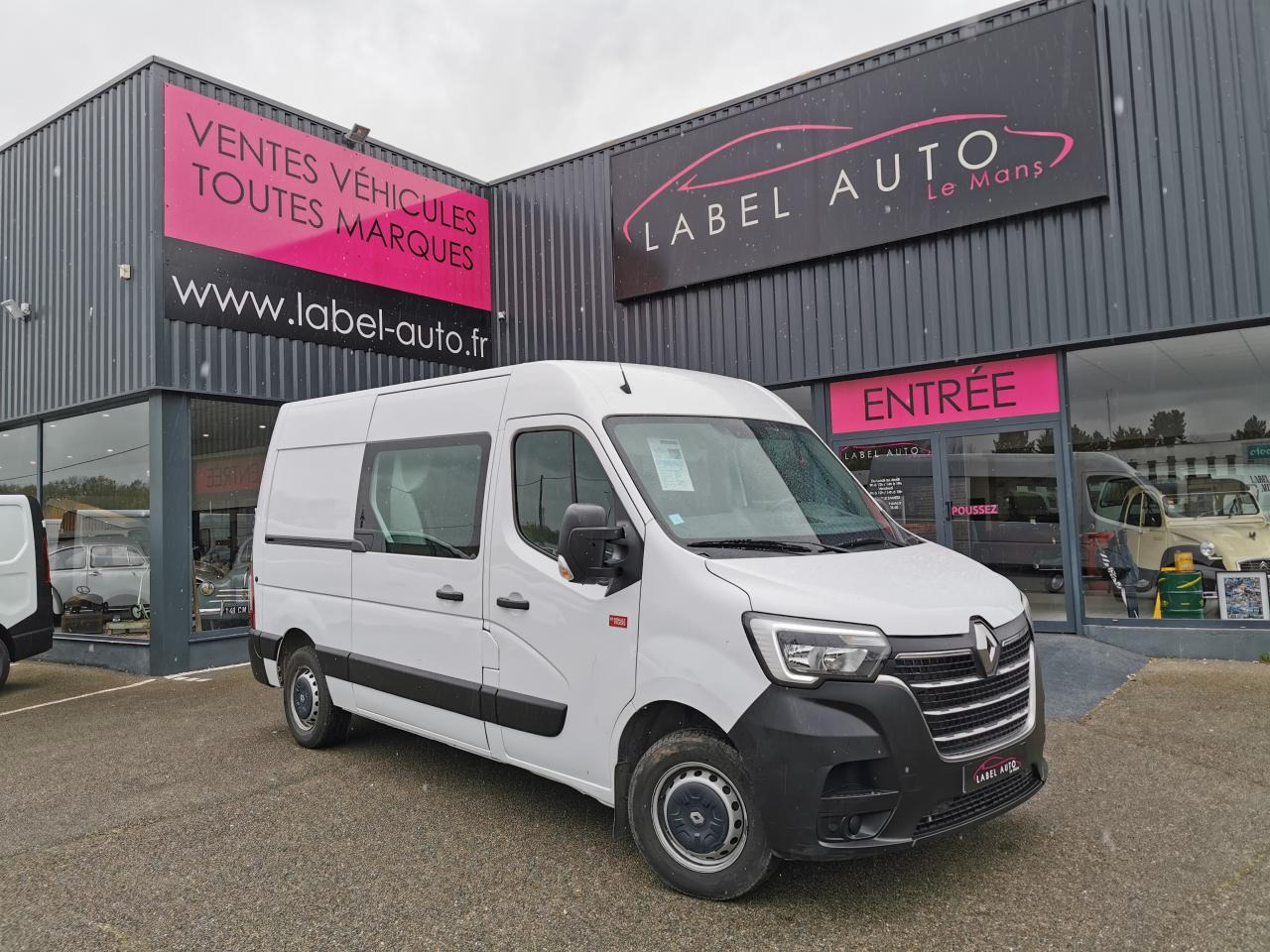 RENAULT Master Grand Confort F3500 L2H2 2.3 Blue dCi - 150 Euro 6e  III CABINE APPROFONDIE Cabine approfondi - Fourgon utilitaire: photos 1 RENAULT Master Grand Confort F3500 L2H2 2.3 Blue dCi - 150 Euro 6e  III CABINE APPROFONDIE Cabine approfondi - Fourgon utilitaire: photos 1