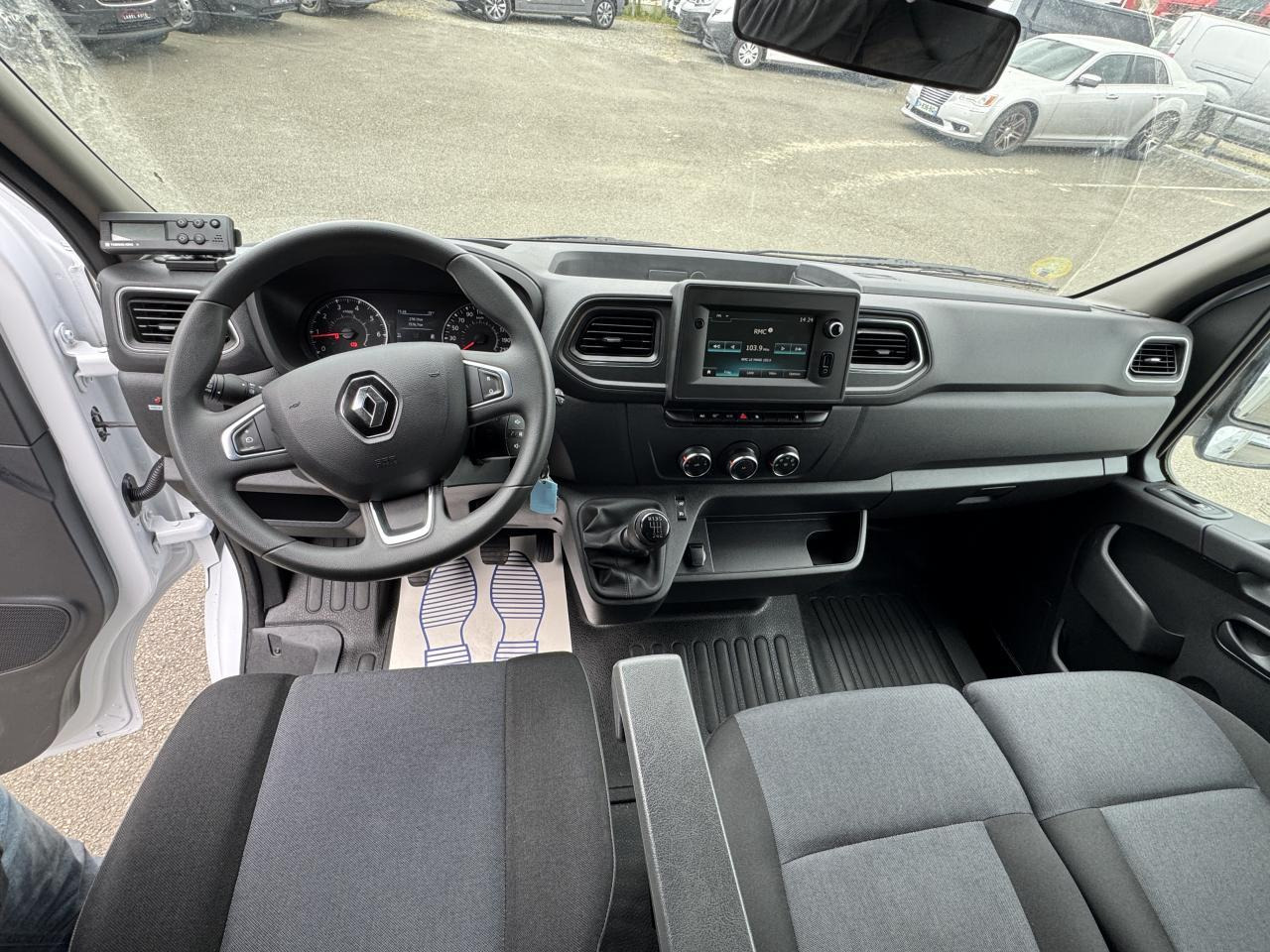 Renault Master FRIGORIFIQUE RJ3500 L3 2.3 BLUE DCI 165CH CAISSE 12M3 - Véhicule utilitaire frigorifique: photos 3 Renault Master FRIGORIFIQUE RJ3500 L3 2.3 BLUE DCI 165CH CAISSE 12M3 - Véhicule utilitaire frigorifique: photos 3